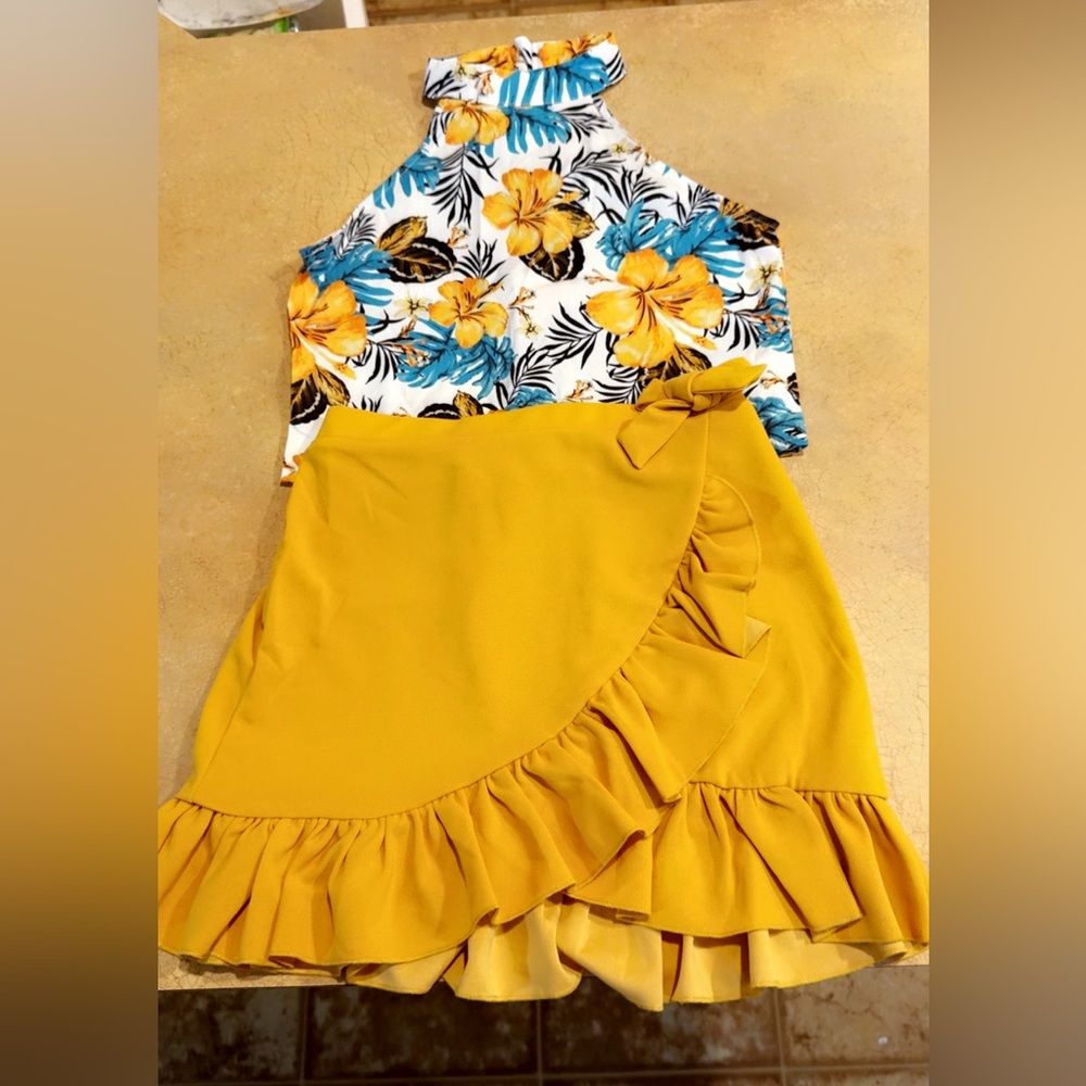 SHEIN Mustard and Floral Ruffle Mini Skirt